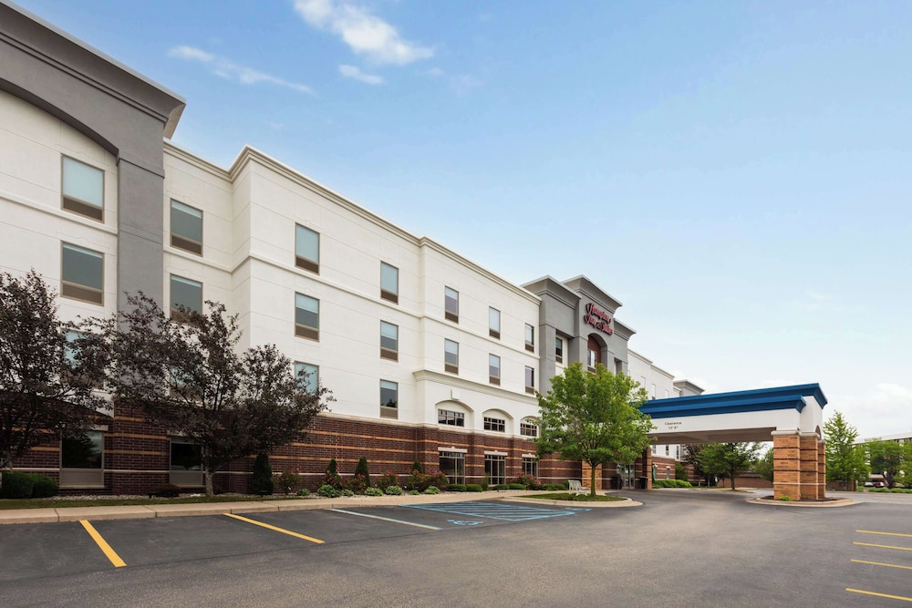 Hampton Inn & Suites Saginaw - photo 39