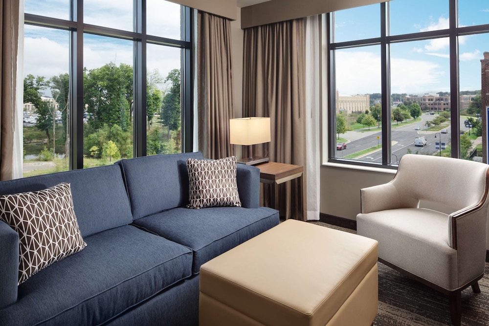 Embassy Suites by Hilton South Bend at Notre Dame - photo 15