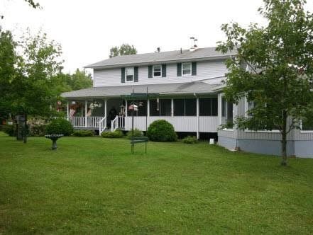 Forest & Lake PEI Bed & Breakfast — 4-Star Luxury Hotel in Charlottetown, Canada