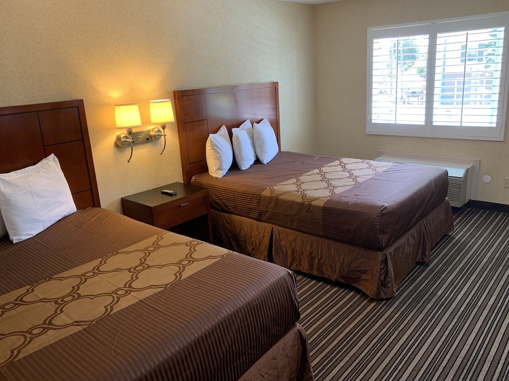 Buena Park Inn - photo 8
