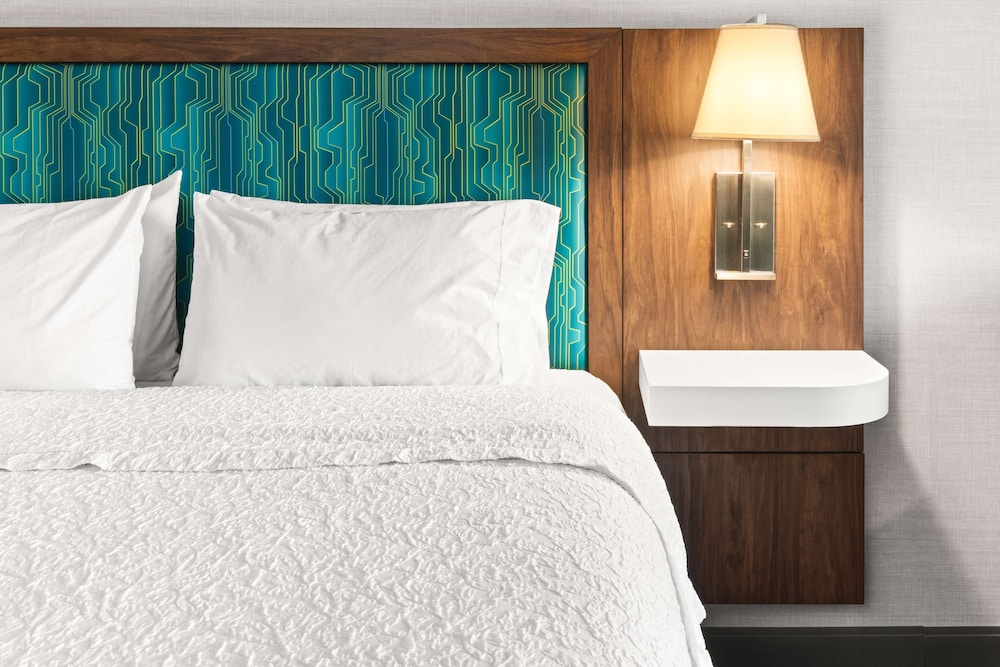 Hampton Inn Seekonk - photo 6