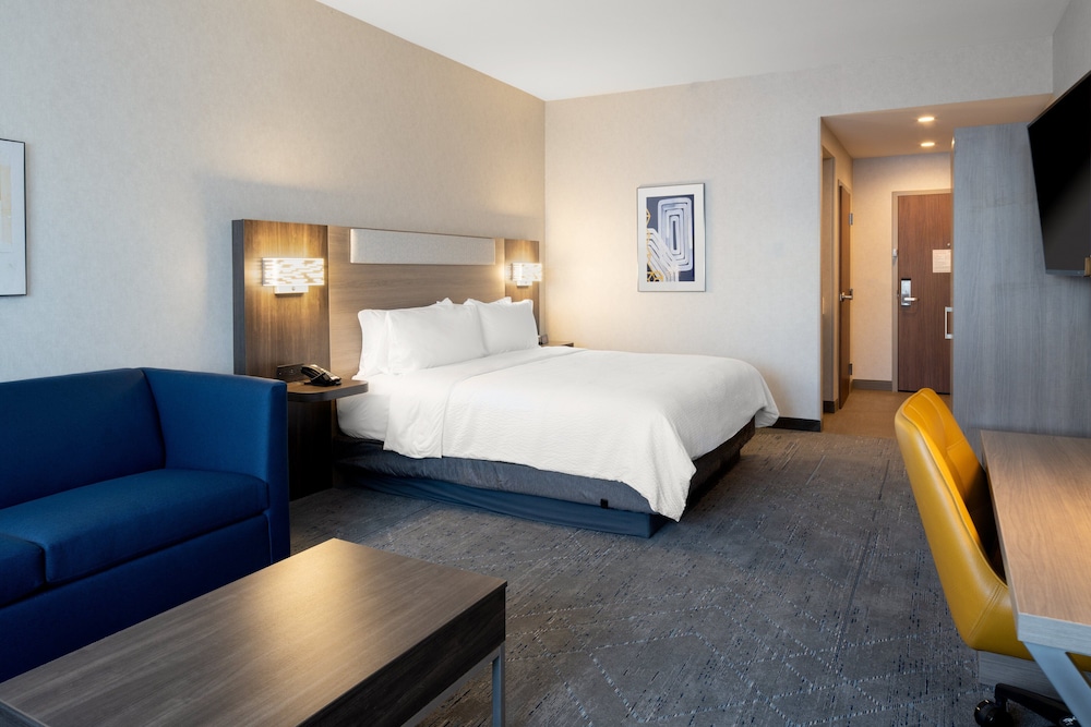 Holiday Inn Express and Suites Hollister by IHG - photo 9