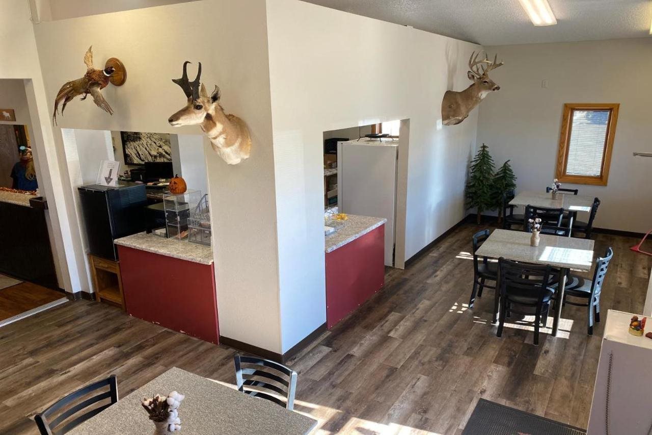 Glendive Lodge - photo 3