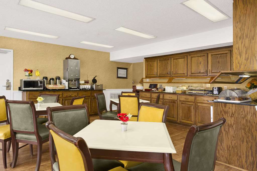 Baymont by Wyndham Warner Robins - photo 35