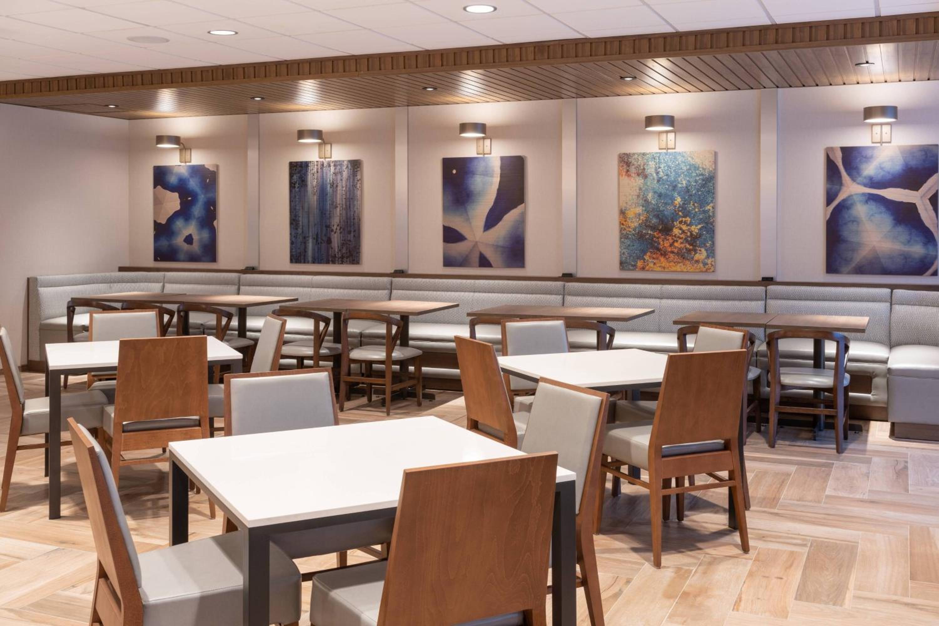 Fairfield Inn & Suites by Marriott Vero Beach - photo 56