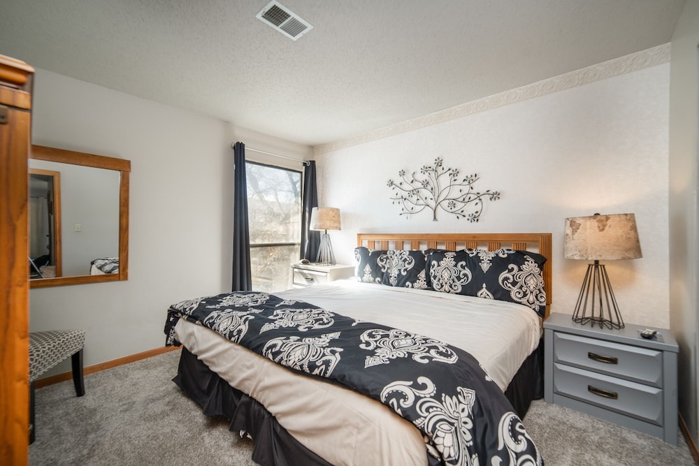 Pointe Royale Condominium Resort & Golf Course - photo 6