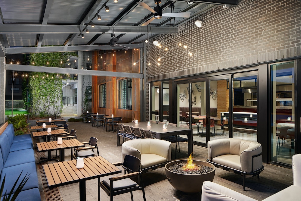 Hotel Indigo Tallahassee Collegetown by IHG - photo 33