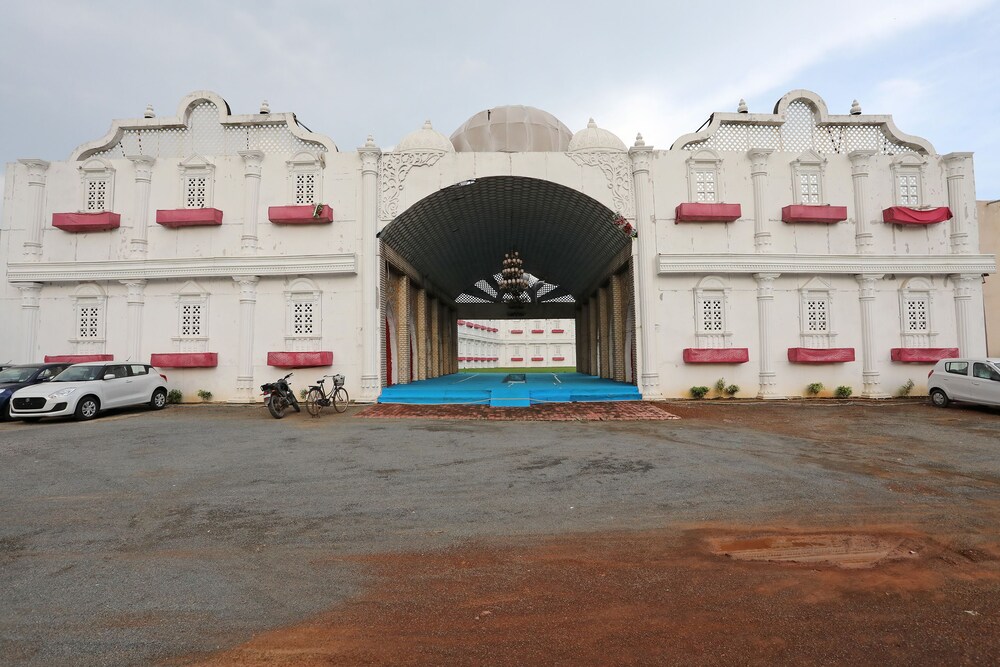 OYO 18965 Parampara Garden — hotel near Swami Vivekananda Airport