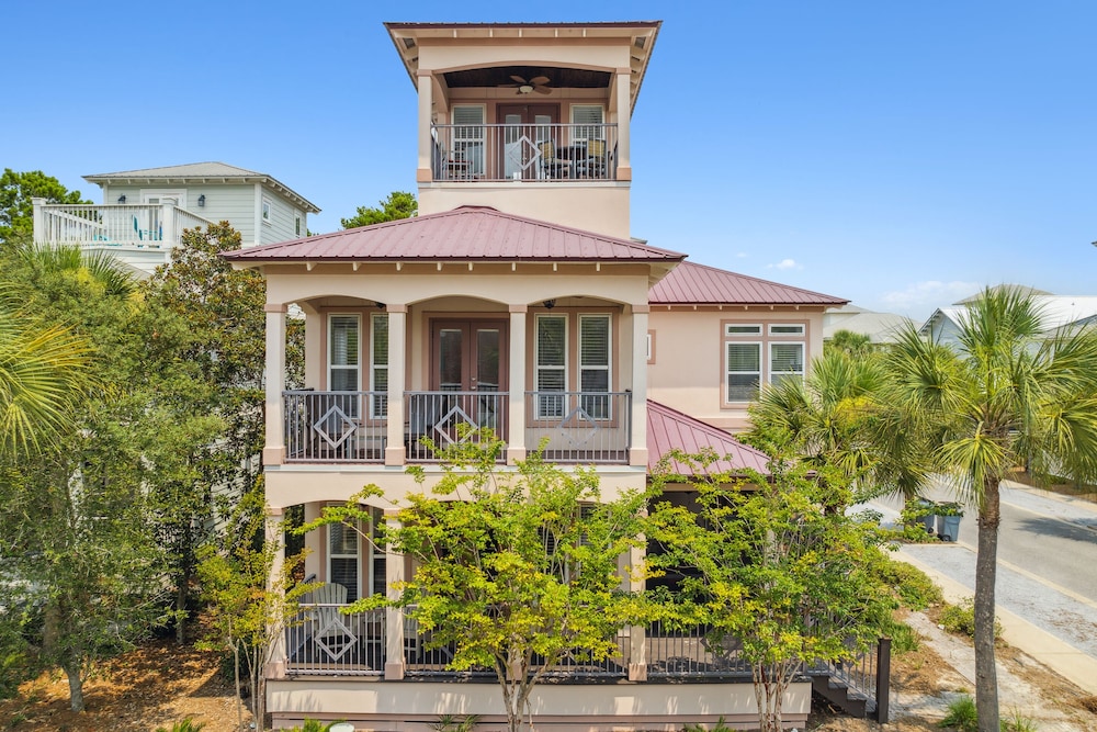 30A Beach House Beach Bikin — 4-Star Luxury Hotel in Panama City Beach, United States