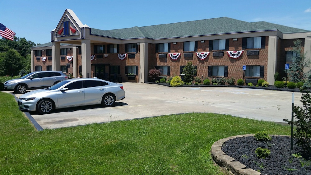 Hatfield Inn - carbon neutral hotel in Leitchfield