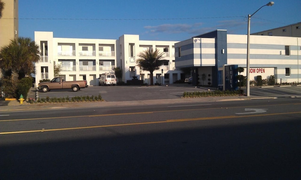 Lotus Boutique Inn & Suites - photo 53