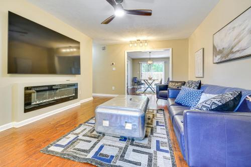 2 Mi to High Point University: Townhome w Patio — 4-Star Luxury Hotel in High Point, United States