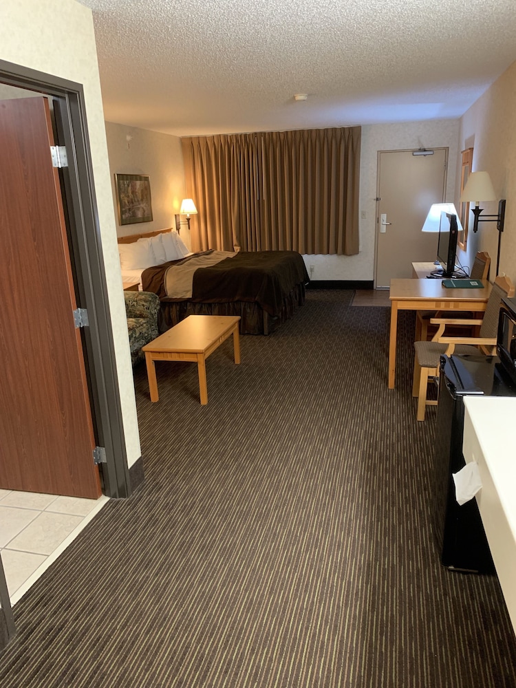 Kelly Inn & Suites Mitchell South Dakota - photo 5