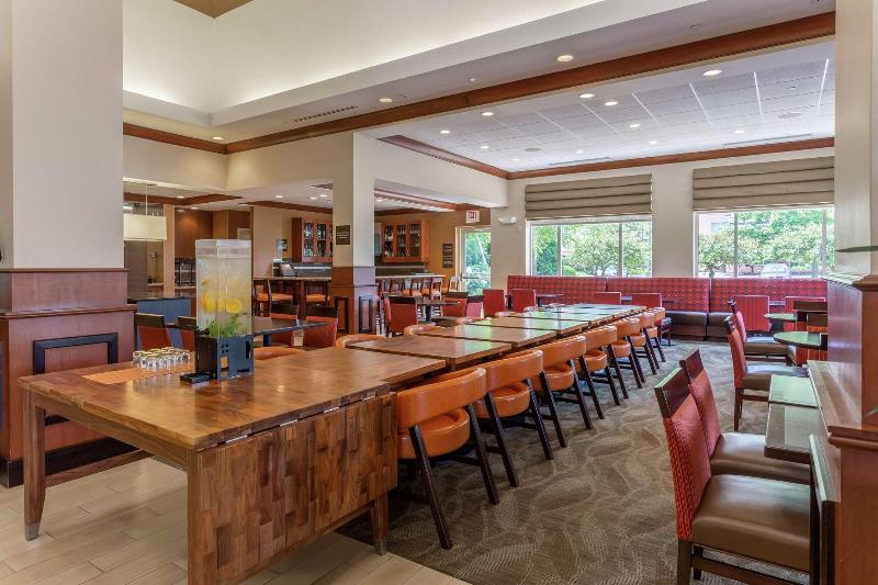 Hilton Garden Inn Rockford - photo 162