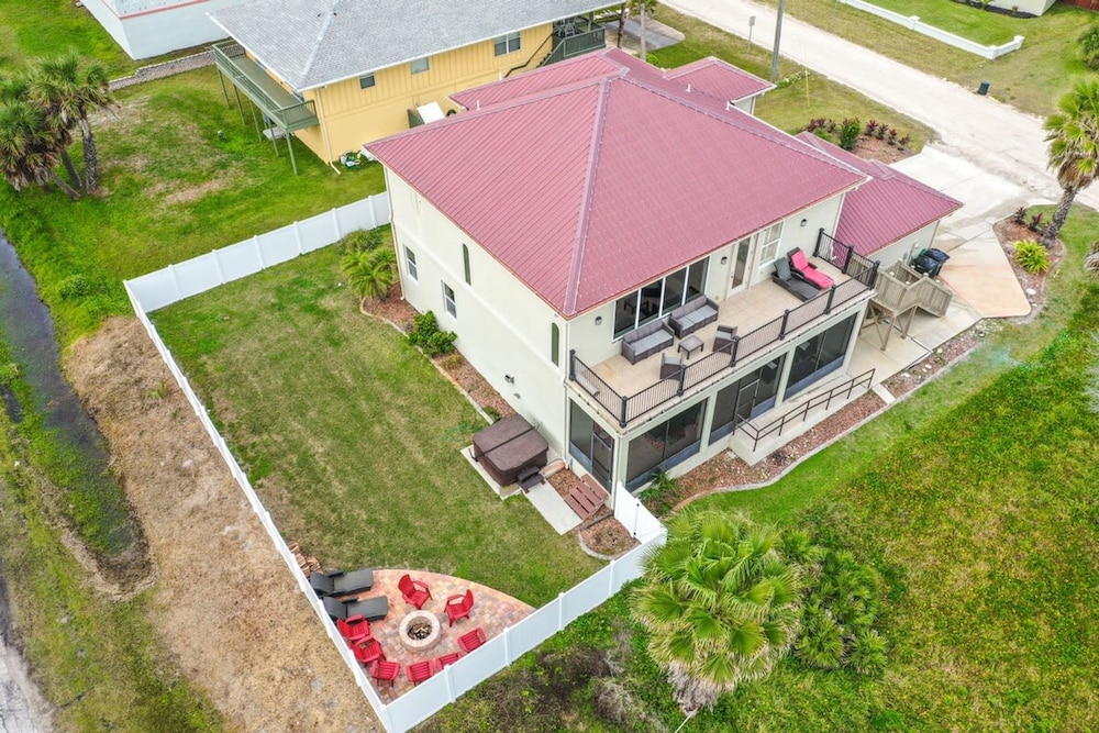 Ocean View Paradise Steps away from the Beach Will Accommodate Up To 10 People including 1 3 Fa - photo 67