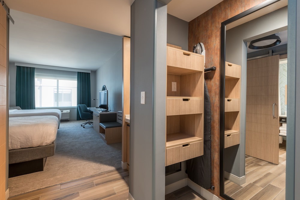 Hilton Garden Inn Boston Canton - photo 8
