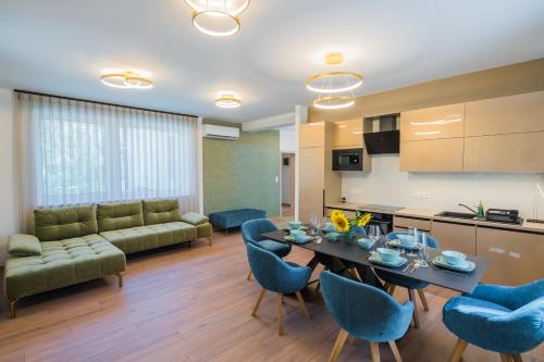 Aurea Apartman — 4-Star Luxury Hotel in Siofok, Hungary