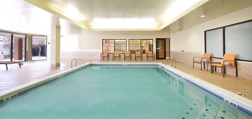 Country Inn & Suites by Radisson Columbus Edinburgh - photo 25