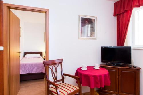 Apartments Lepur