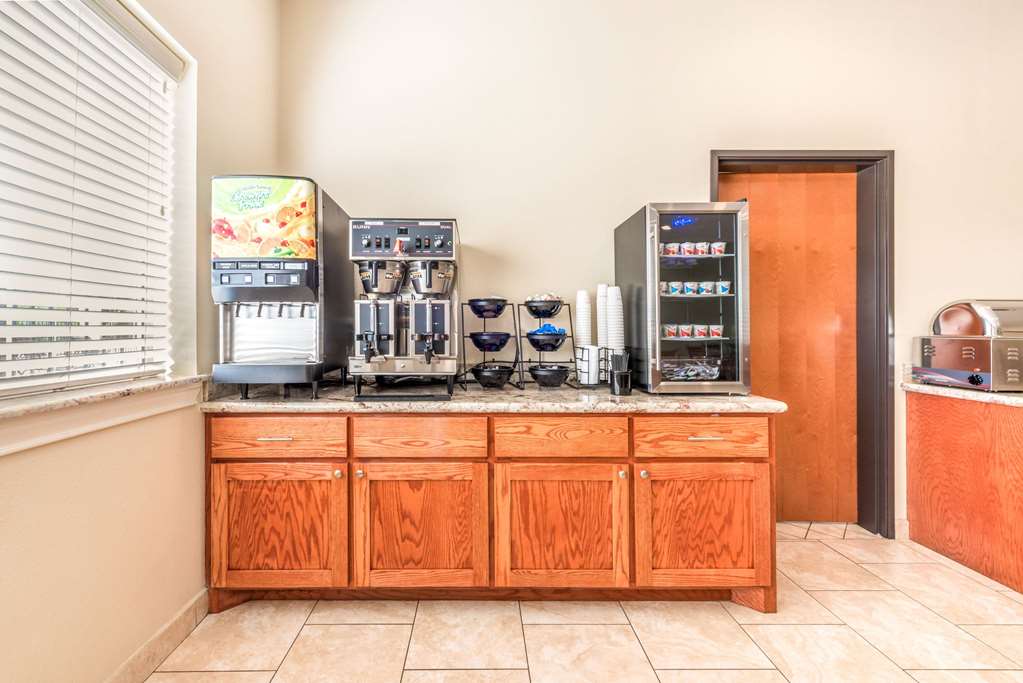 Ramada by Wyndham College Station - photo 17