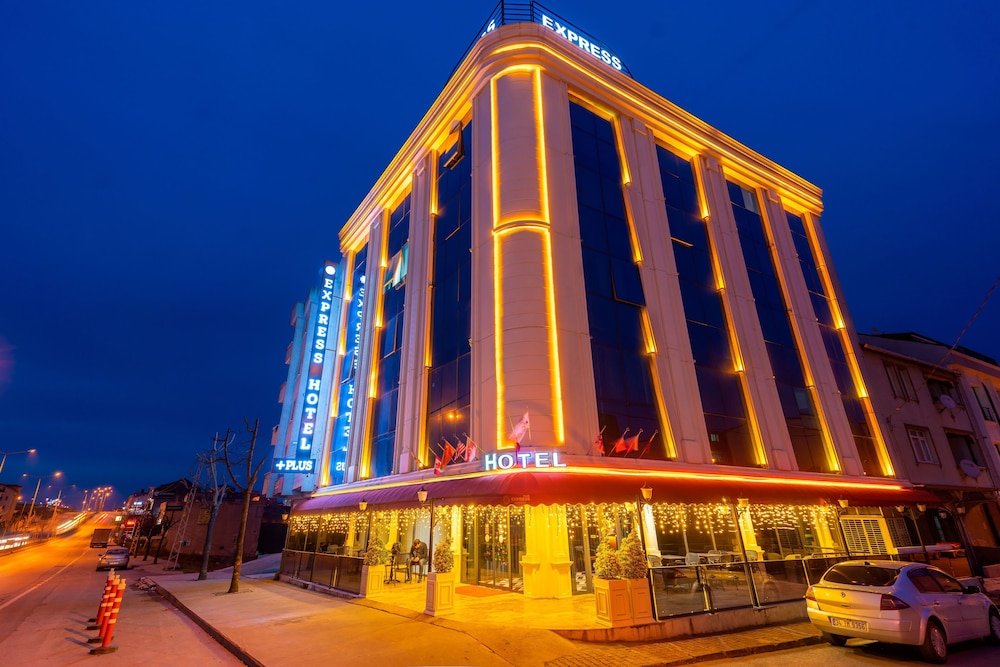 Express Plus Hotel in Arnavutkoey, Turkey