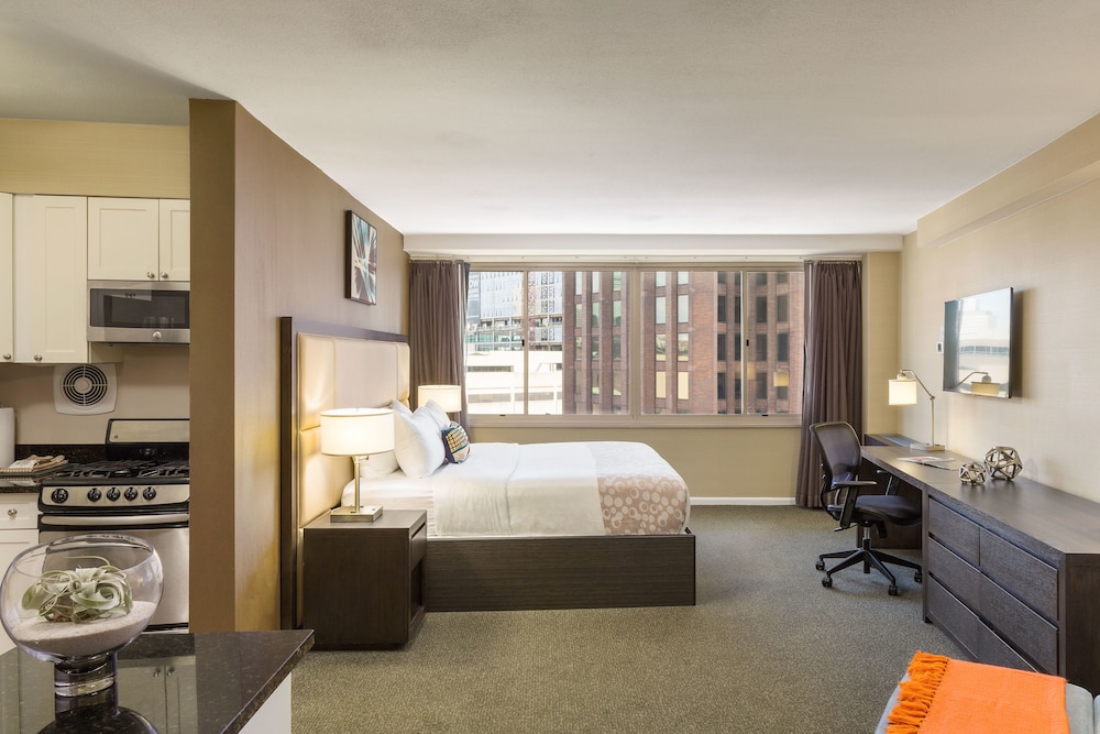 The Windsor Suites - photo 10