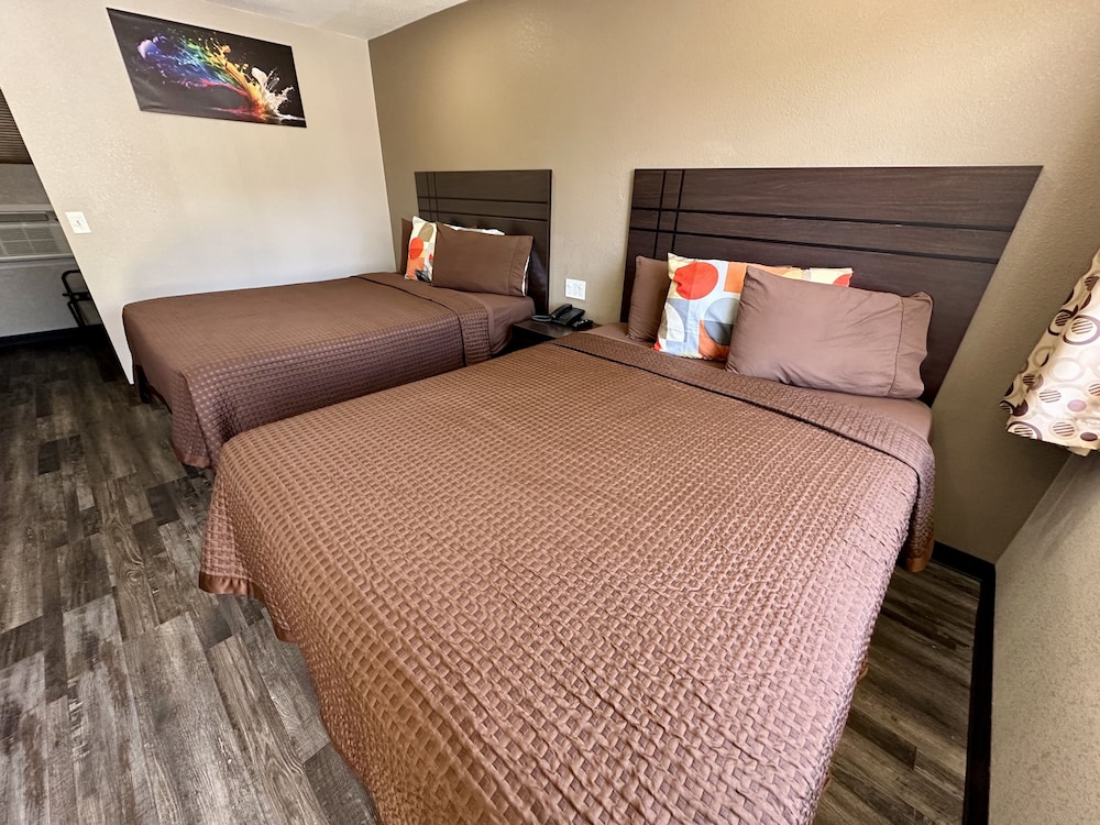 West Inn NAU Downtown Flagstaff - photo 8