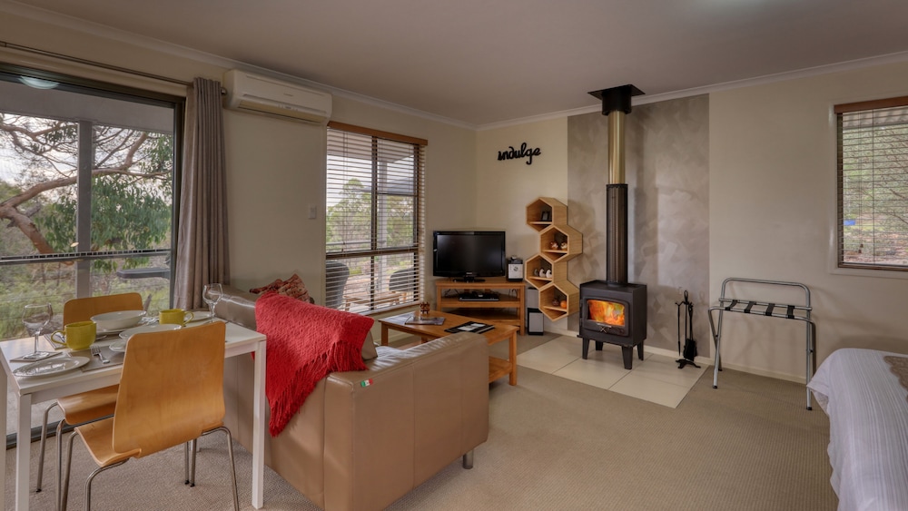 31 The Rocks — Stanthorpe — photo 3