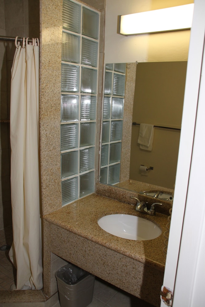 Villa Inn - photo 37