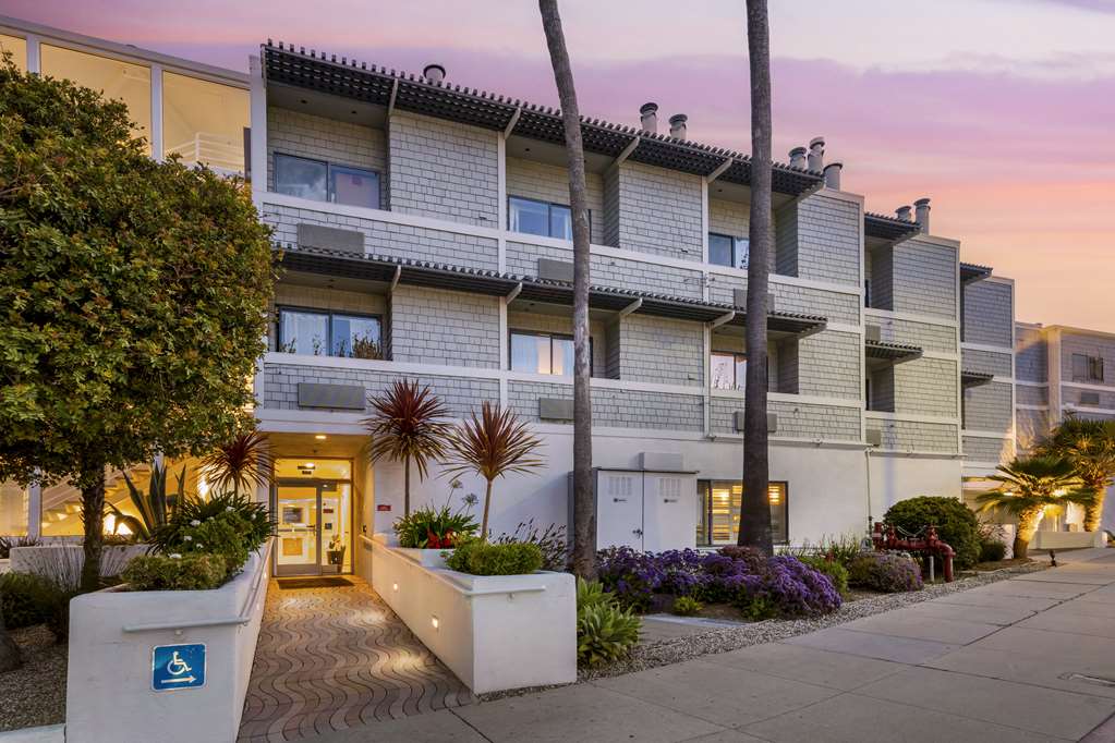 Best Western Plus All Suites Inn - photo 16