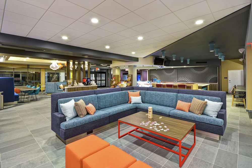 Tru by Hilton Huber Heights - photo 4