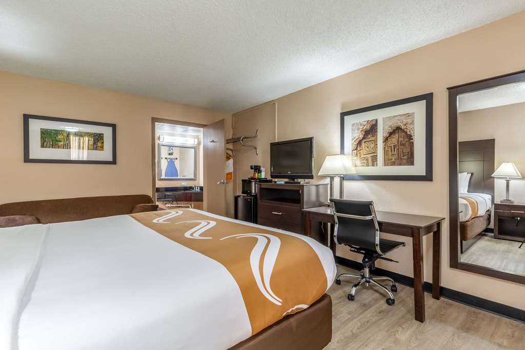 Quality Inn Pasadena Houston East - photo 17