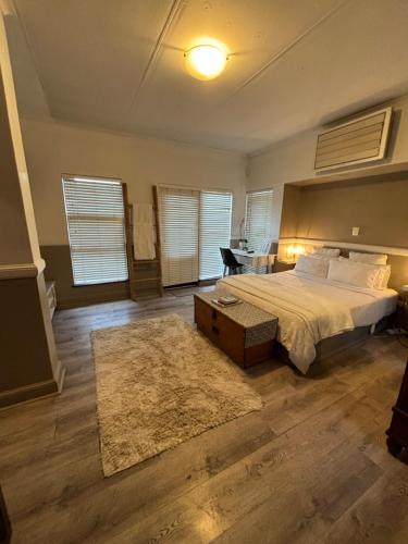 Spacious Room in Pretoria East pet-friendly hotel Pretoria