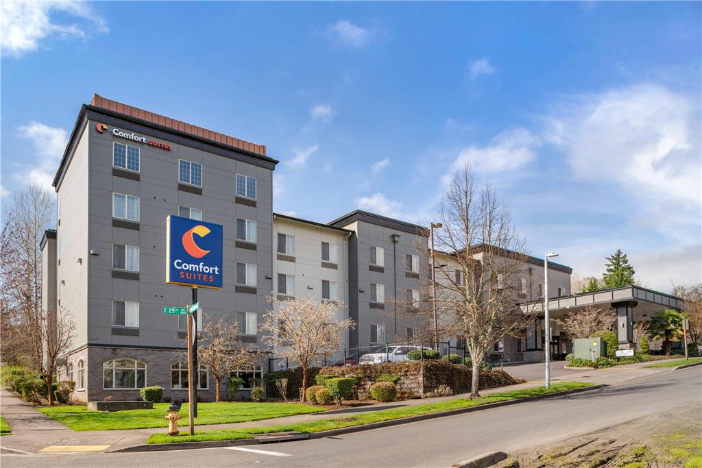 Comfort Suites Eugene University — Eugene