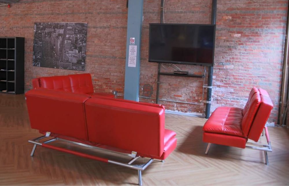 B Hotel and Hostel in Brooklyn, United States