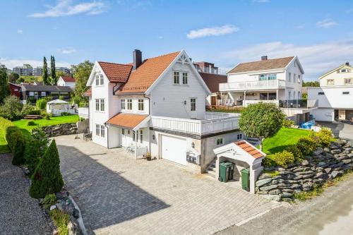 Sentral enebolig til utleie under Ski VM 2025 in Trondheim, Norway