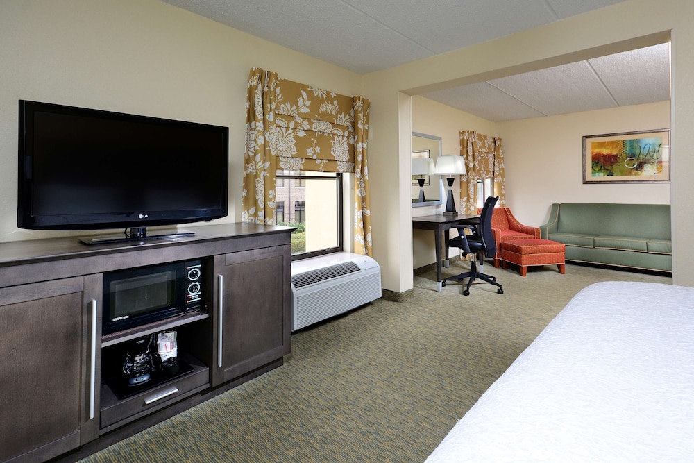Hampton Inn Raleigh Town Of Wake Forest - photo 18