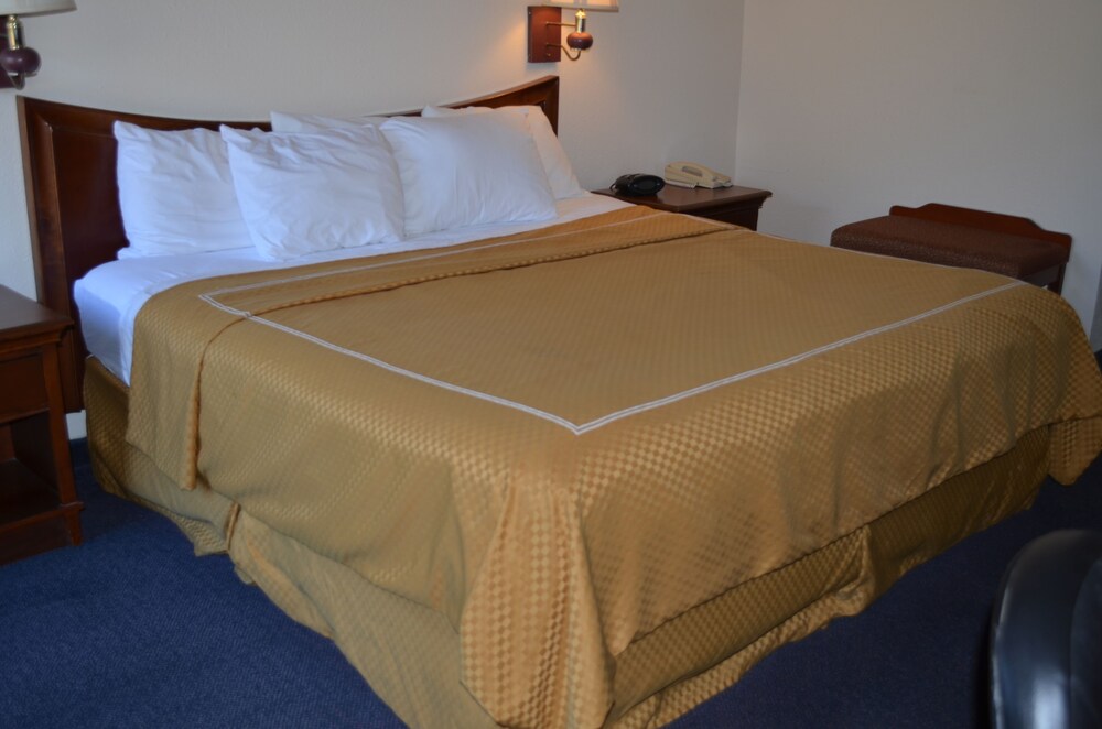 Quality Suites Abilene TX - photo 28