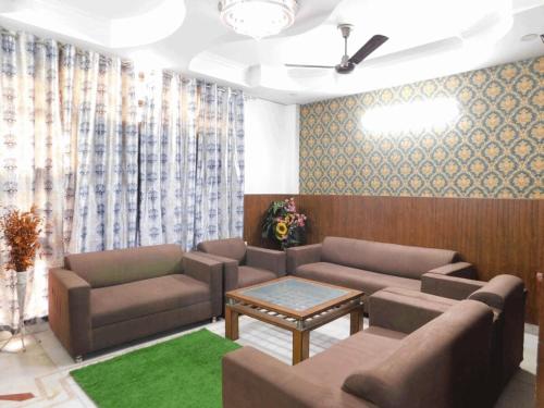 Saubhagya BnB Homes 4 BHK with Kitchen — 4-Star Luxury Hotel in Ghaziabad, India