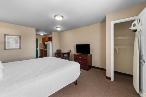 Risewell Kitchen Suites Pleasanton - photo 4