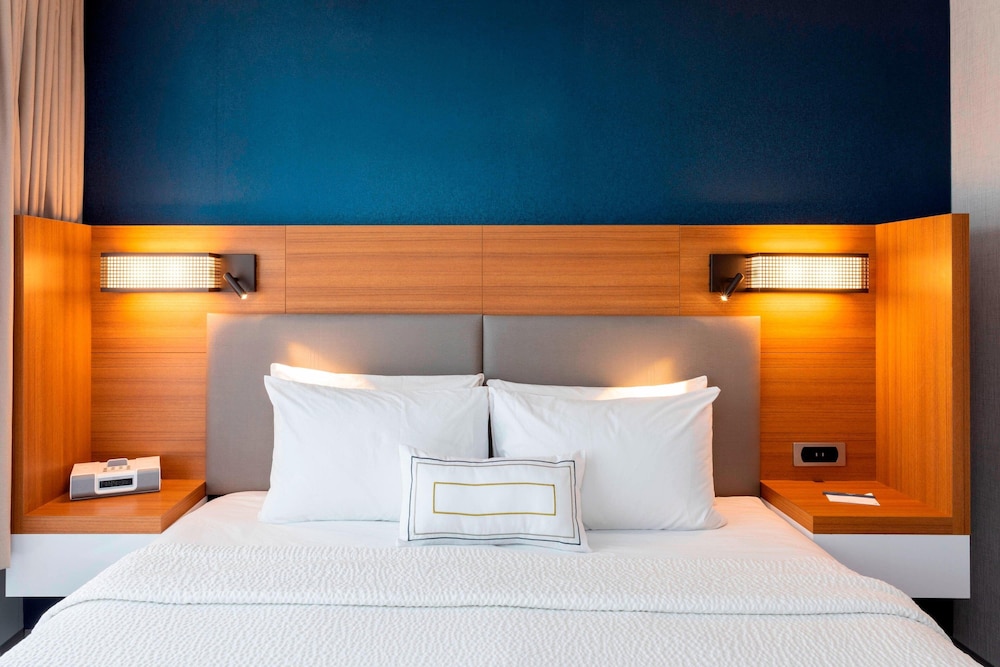 SpringHill Suites by Marriott Rochester Mayo Clinic St Marys - photo 15