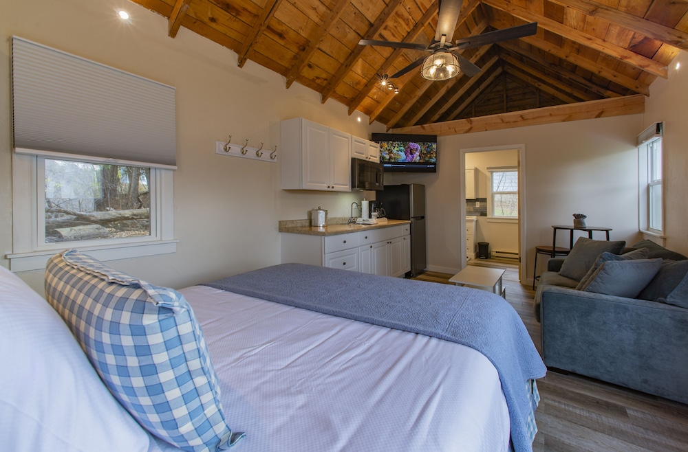 Edgewater Resort - photo 16