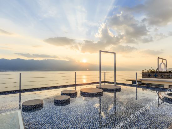 Poet and Sea AI Seaview Villa — 4-Star Luxury Hotel in Dali, People's Republic of China