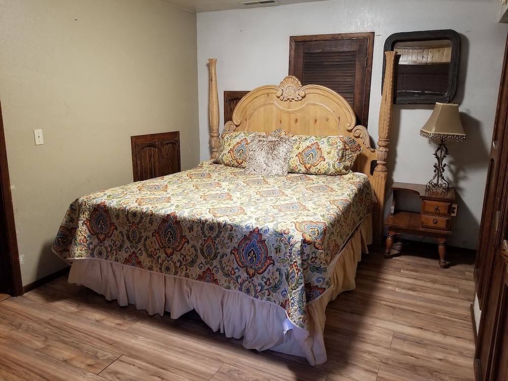 Grey Squirrel Resort - photo 30