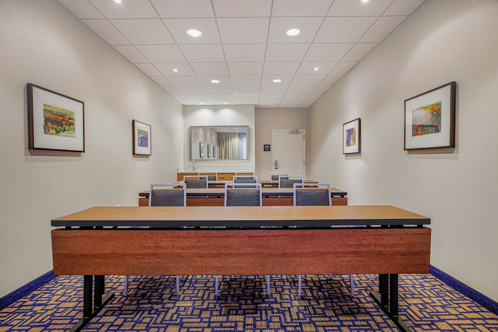 Hampton Inn & Suites Dallas Plano East - photo 45