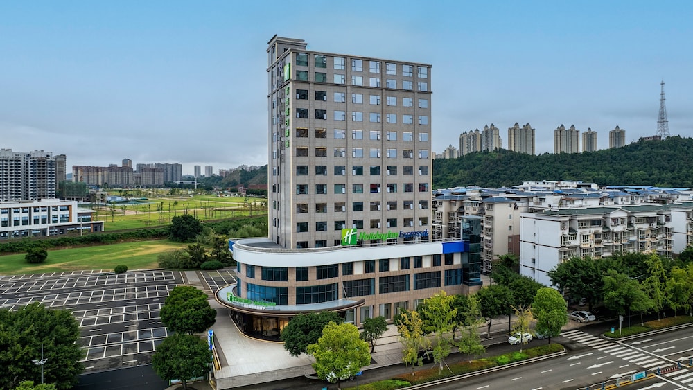 7 Days Inn — hotel in Ziyang