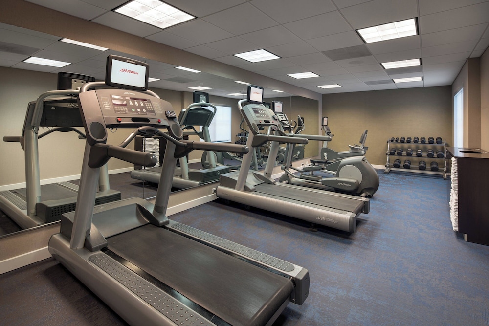 Residence Inn by Marriott Camarillo - photo 24