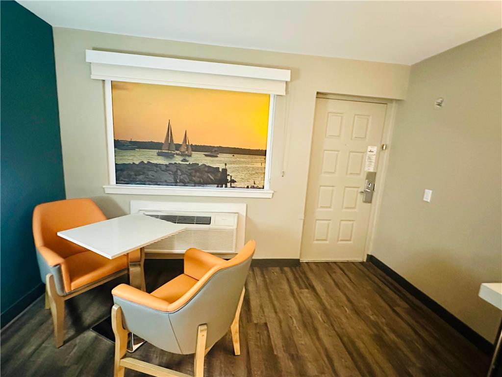 La Quinta Inn by Wyndham Costa Mesa Newport Beach - photo 12