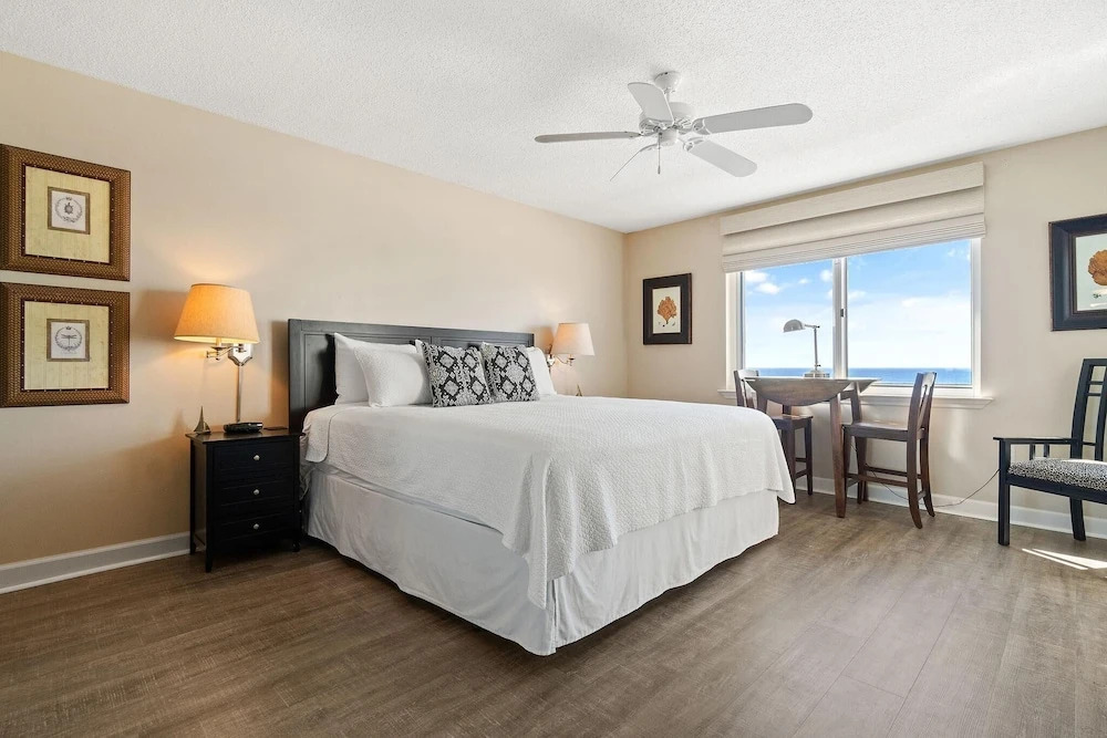 Sandy Key 825 — 4-Star Luxury Hotel in Pensacola, United States