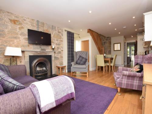 2 Bed in Edinburgh 42778 — hotel in Roslin